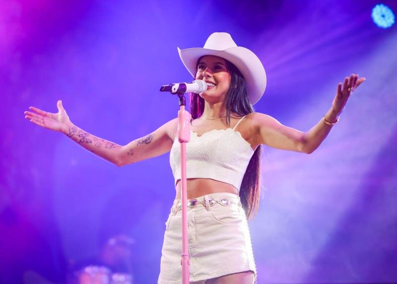 É NESTE SÁBADO (22)! Ana Castela desembarca em Porto Alegre com show que promete abalar a FLY 51