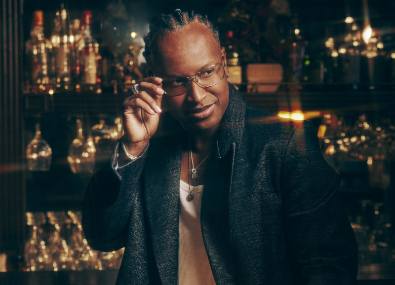 Thiaguinho leva a turnê Bem Black a Porto Alegre em setembro com Kamisa10 e DJs Murillo Carvalho e Tana na FLY 51