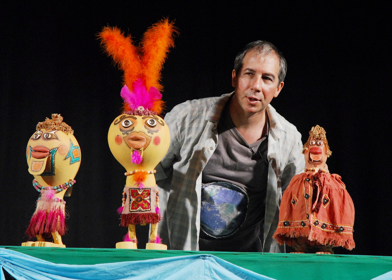 Festival de Teatro de Bonecos tem seis espetáculos gratuitos neste fim de semana em Porto Alegre