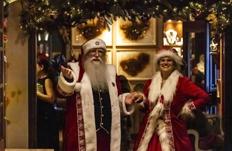 Hotel Casa da Montanha terá espetáculo Café com Noel com músicas em Libras no Natal 2026 em Gramado