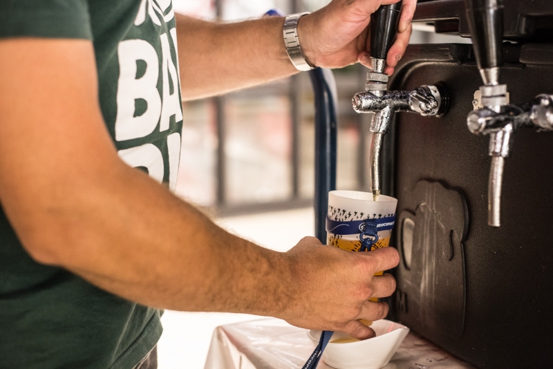 Festival de cerveja artesanal abre temporada de praia no RS