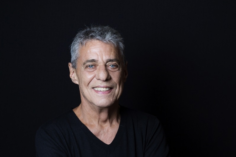 Chico Buarque abre sessão extra do show 'Caravanas' em Porto Alegre