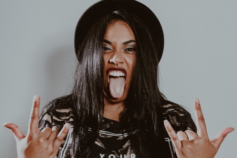 Daya Moraes apresenta o show 'Afronta' no Teatro Eva Herz  no mês de abril