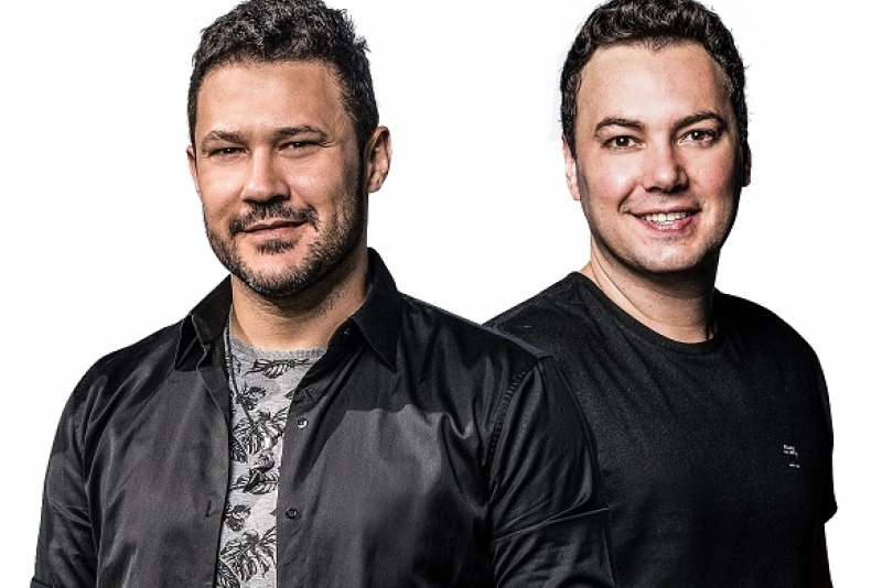 Fim de semana terá lives de João Bosco & Vinícius, Delacruz, Léo Chaves e muito mais. 