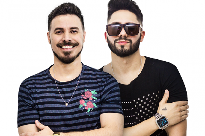 Maike e Dionathan apresentam sua primeira Live Show em agosto