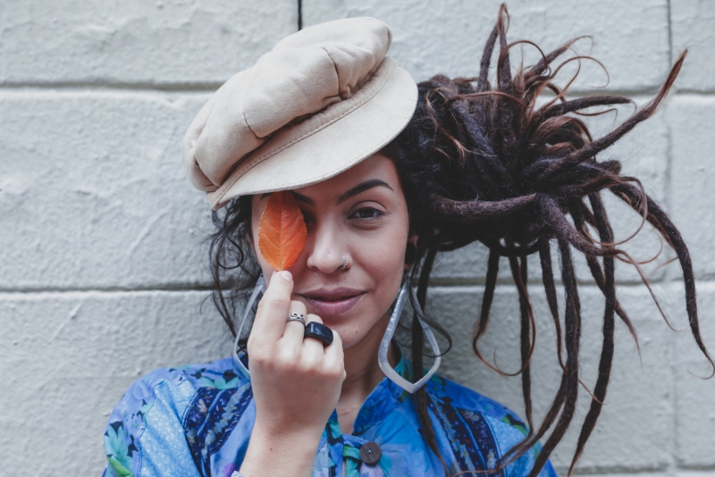 Marina Peralta e PrimeiraMente se apresentam no ShowlivrePlay em Setembro