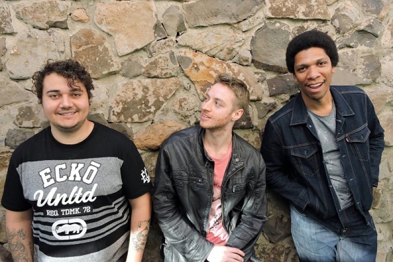 Dall faz live de lançamento de seu EP e curta-metragem na próxima segunda-feira 