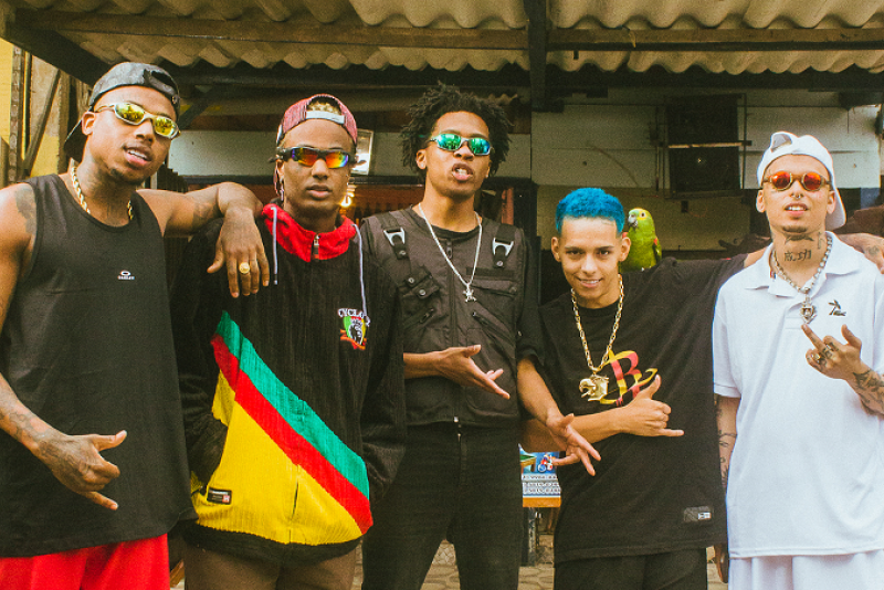 Recayd Mob e MC Rick estão juntos em 'Desce Novinha', que chega com videoclipe