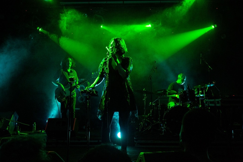 Banda Carne Doce lança primeiro álbum ao vivo pelo Selo Sesc