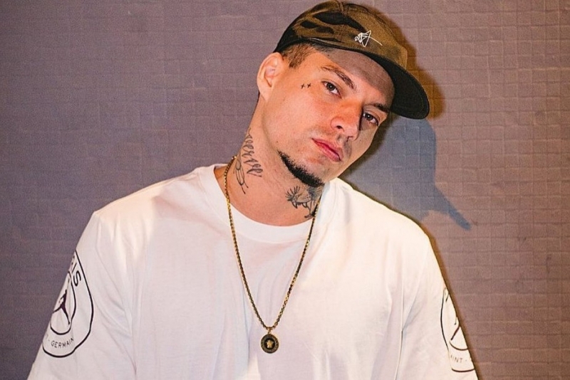 Filipe Ret lança 'Imaterial' com novo videoclipe e faixas inéditas