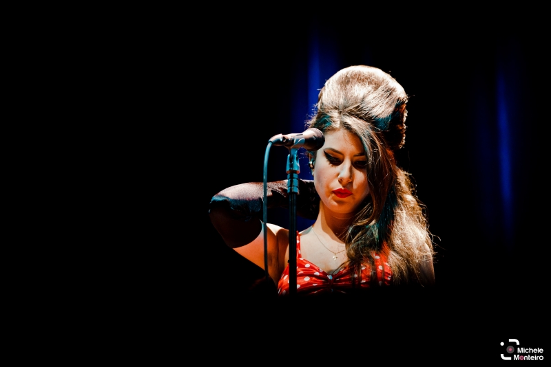 Tributo a Amy Wnihouse acontece no dia 18 de novembro no Teatro do Bourbon Country 