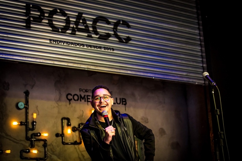 Porto Alegre Comedy Club apresenta os espetáculos de Jhordan Matheus e Gio Lisboa