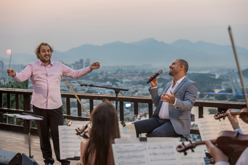 Diogo Nogueira e Orquestra Ouro Preto em espetáculo inédito neste sábado 