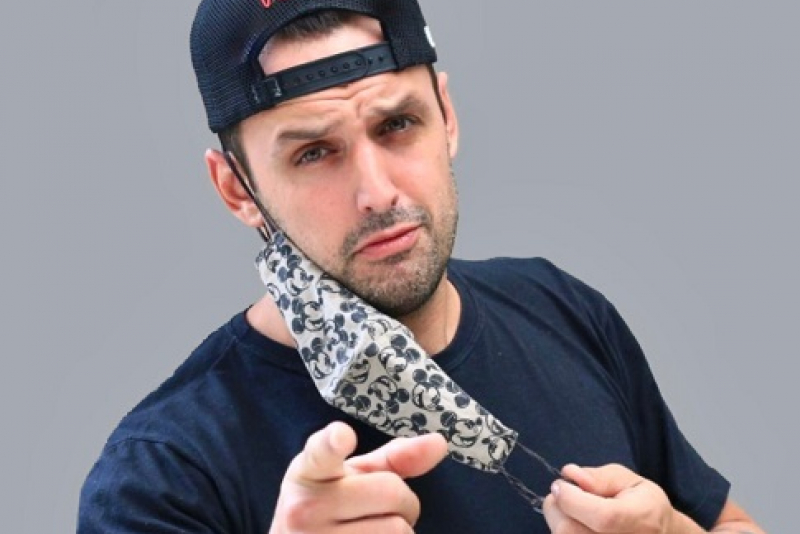 Porto Alegre Comedy Club recebe Victor Camejo e Rodrigo Capella