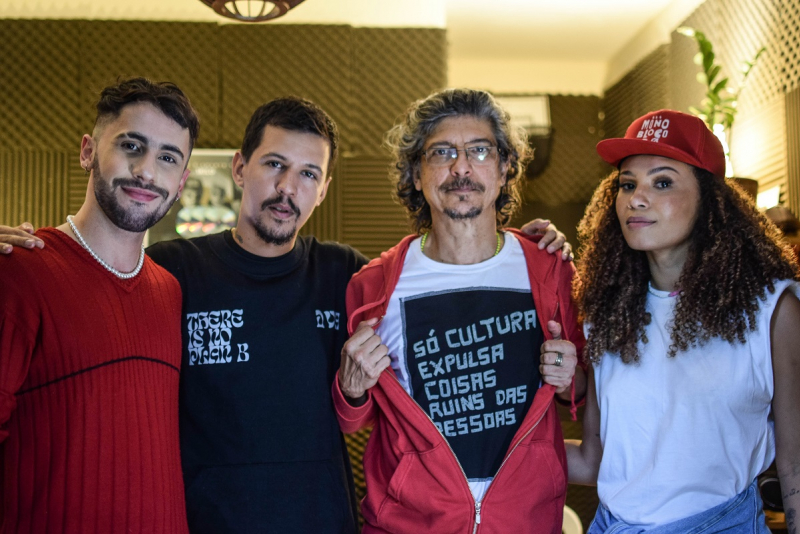 Monobloco lança single ''Viver de Love'' com participação de Romero Ferro e Rod3030