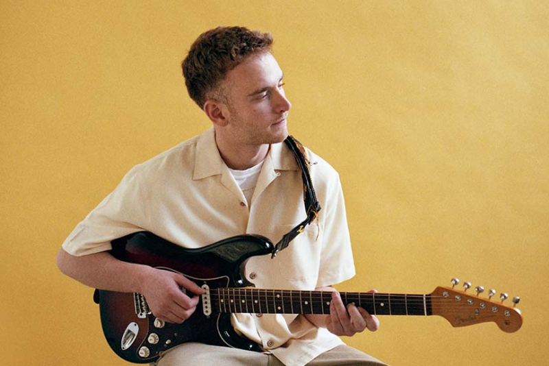 Tom Misch se apresenta em Porto Alegre nesta sexta-feira