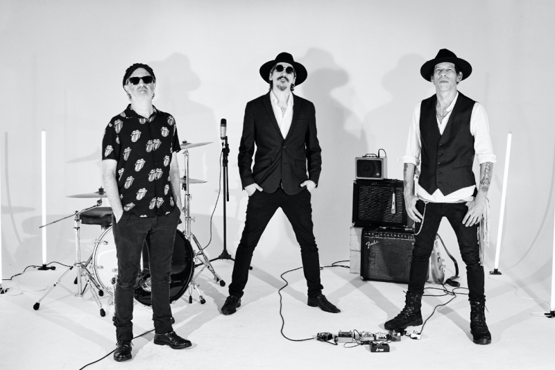 Stones Blues Band lança novo clipe com show no Gravador Pub
