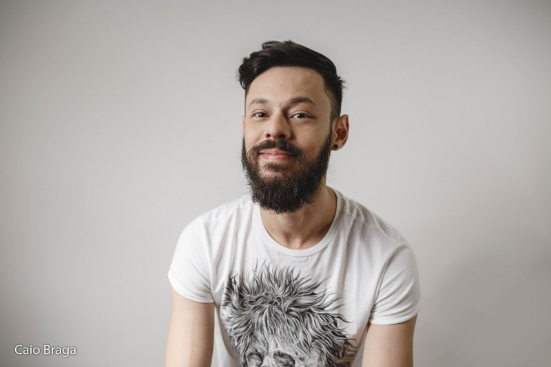 Nando Viana apresenta novo show em duas sessões em Porto Alegre