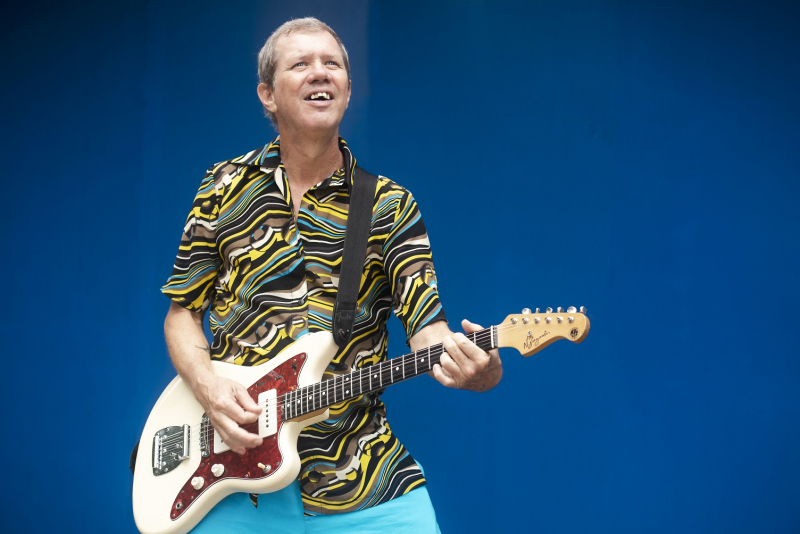 Wander Wildner volta ao Theatro Fuga com o show ''Canções Iluminadas de Amor''
