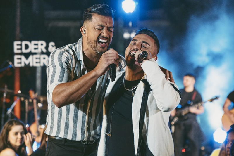 Eder e Emerson lançam single com participação de Guilherme e Benuto