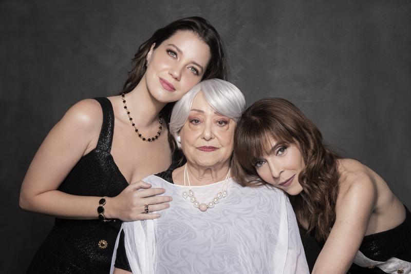 Espetáculo com Suely Franco, Deborah Evelyn e Nathalia Dill em curta temporada na capital