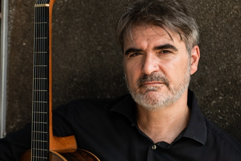 Violonista espanhol Rafael Serrallet se apresenta em Porto Alegre nesta quinta (19)