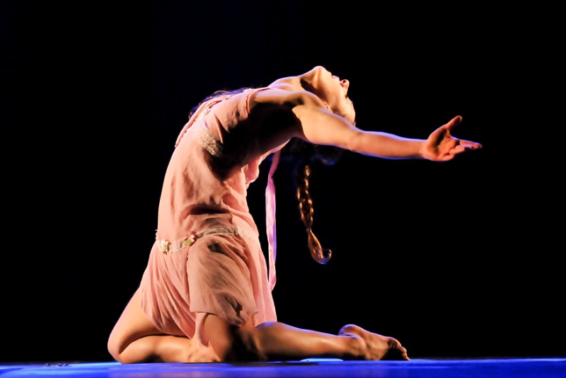 Espaço Cultural DCDA apresenta no Teatro Renascença 'OJAS - ESSÊNCIA DA VIDA'