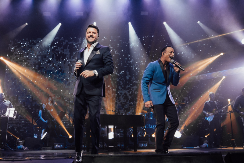 Maurício Manieri apresenta em Porto Alegre novo show com participação de Jon Secada