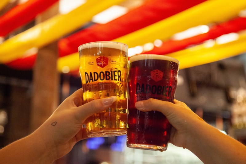 Food Hall Dado Bier apresenta 'Sambinha de Verão' todas as sextas-feiras de janeiro 
