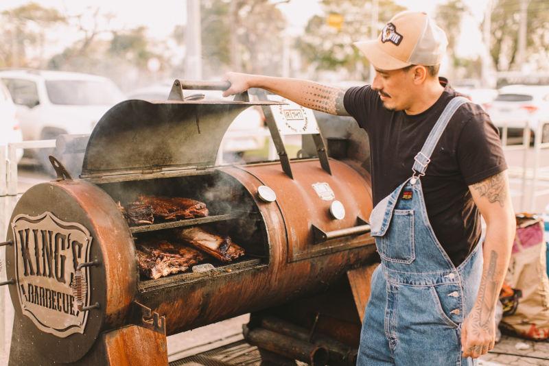 Barra&Brasa Festival 2024 reúne música e gastronomia neste final de semana, em Porto Alegre