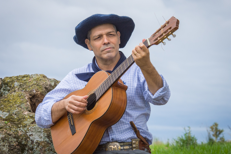 Joca Martins é a atração de agosto do Rancho Tabacaray