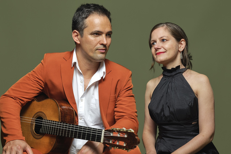 Andiara Mumbach e Marcel Estivalet fazem show de lançamento do álbum Poesia Brasileira no Teatro de Câmara Túlio Piva