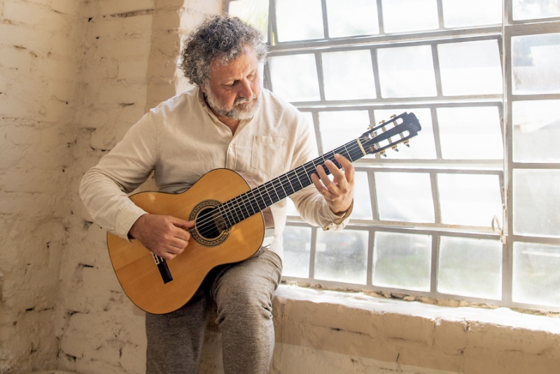 Marcelo Delacroix sobe ao palco do GREZZ nesta quinta (17) em Porto Alegre