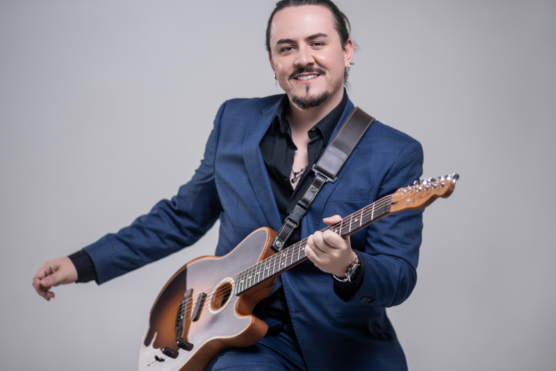 Dino Fonseca apresenta o show 'Back To The 80's' em junho no Auditório Araújo Vianna em Porto Alegre 