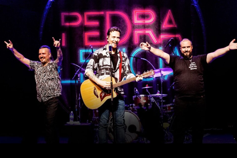 A irreverência e o bom humor da Pedra Letícia celebra 20 anos de carreira em novembro com show em Porto Alegre