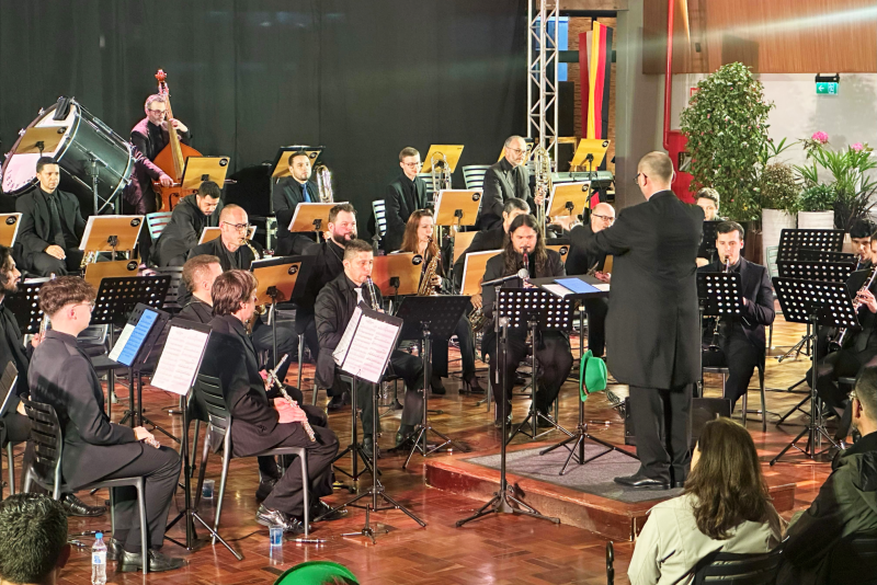 Concerto da Orquestra Municipal de Carlos Barbosa celebra aniversário e 150 anos da imigração italiana