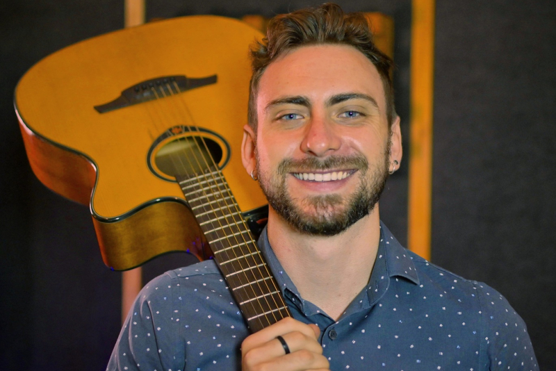 Lançamento do álbum De Carona - Thales Sant'Anna & Banda no Encouraçado Butikin em Porto Alegre