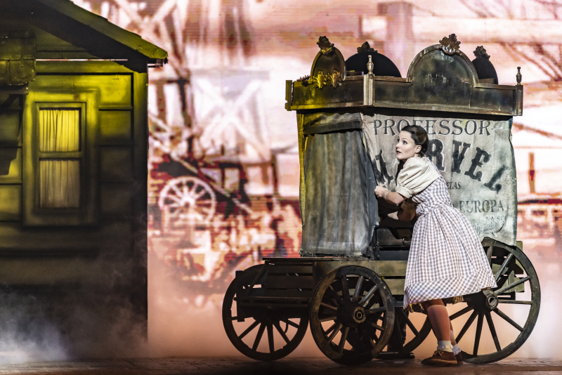 Sob direção de Billy Bond, o clássico 'O Mágico de Oz' ganha nova montagem no Teatro FIERGS com duas sessões em novembro