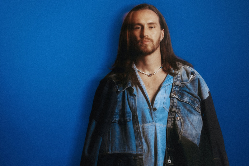 Vitor Kley retorna a Porto Alegre neste sábado, 1º de novembro, com show no Auditório Araújo Vianna