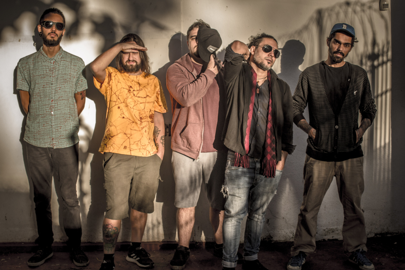 <br />
<b>Notice</b>:  Undefined variable: lnb in <b>/home/u642903088/domains/supertransado.com.br/public_html/site/app/views/artigo.php</b> on line <b>228</b><br />
<br />
<b>Notice</b>:  Trying to get property 'TITULO' of non-object in <b>/home/u642903088/domains/supertransado.com.br/public_html/site/app/views/artigo.php</b> on line <b>228</b><br />
