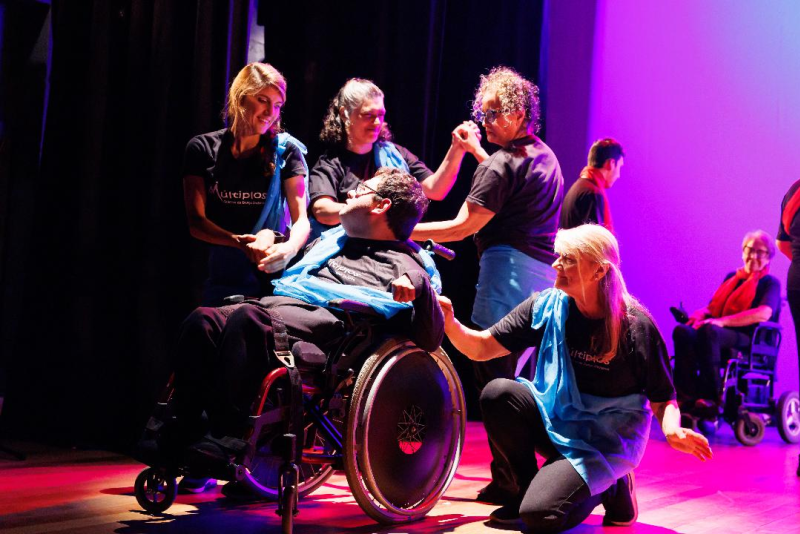 Coletivo Múltiplos estreia espetáculo 'MULTIPLICIDADES' em dezembro na Casa de Cultura Mario Quintana