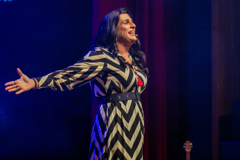 Dra. Rosângela leva comédia natalina ao Sesc Gravataí nesta quarta-feira, (10)