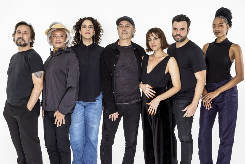 Espetáculo 'Felicidade' com participação de Zeca Baleiro, chega a Porto Alegre neste fim de semana 