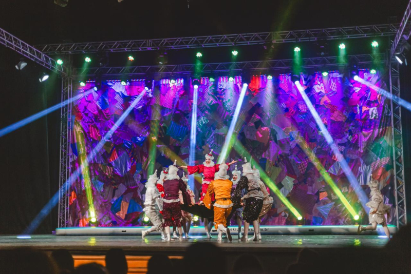 Grupo Toll apresenta 'A Noite de Natal' nesta quarta-feira (dia 10), no Teatro do Bourbon Country em Porto Alegre