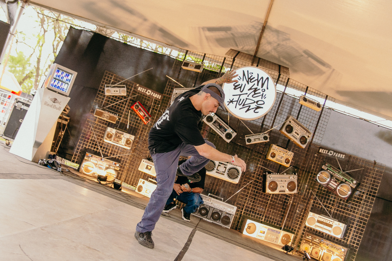 <br />
<b>Notice</b>:  Undefined variable: lnb in <b>/home/u642903088/domains/supertransado.com.br/public_html/site/app/views/artigo.php</b> on line <b>228</b><br />
<br />
<b>Notice</b>:  Trying to get property 'TITULO' of non-object in <b>/home/u642903088/domains/supertransado.com.br/public_html/site/app/views/artigo.php</b> on line <b>228</b><br />
