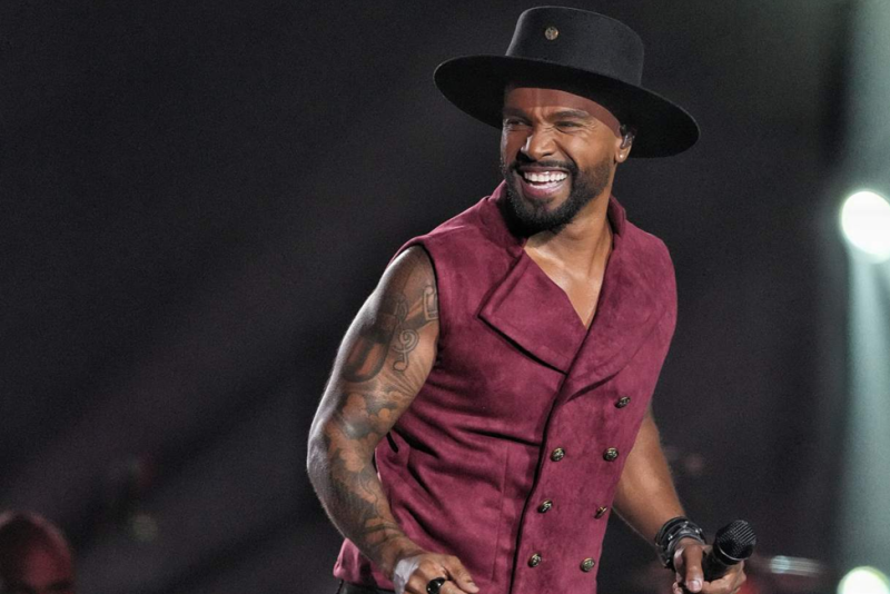 O show que vai dominar o verão gaúcho, Alexandre Pires leva o Pagonejo Bão ao Maori Beach Club no pré-carnaval 