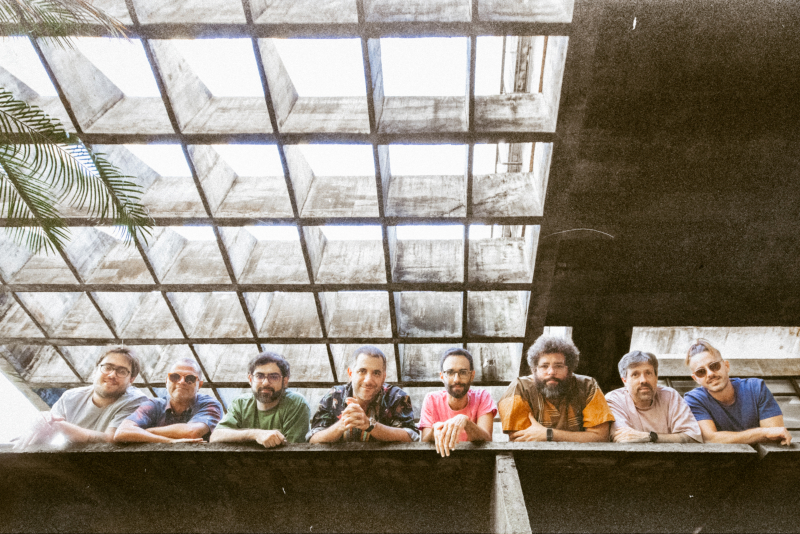 Móveis Coloniais de Acaju retorna aos palcos e se apresenta no Bar Opinião em março