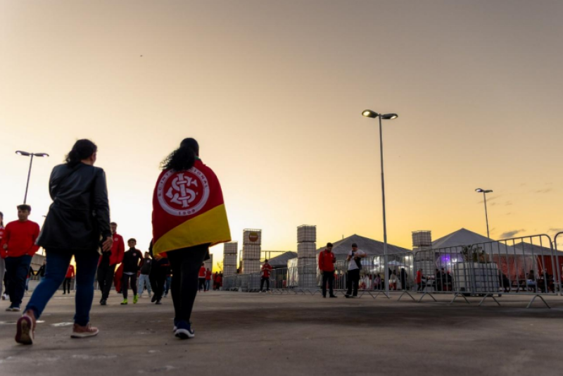 <br />
<b>Notice</b>:  Undefined variable: lnb in <b>/home/u642903088/domains/supertransado.com.br/public_html/site/app/views/artigo.php</b> on line <b>228</b><br />
<br />
<b>Notice</b>:  Trying to get property 'TITULO' of non-object in <b>/home/u642903088/domains/supertransado.com.br/public_html/site/app/views/artigo.php</b> on line <b>228</b><br />
