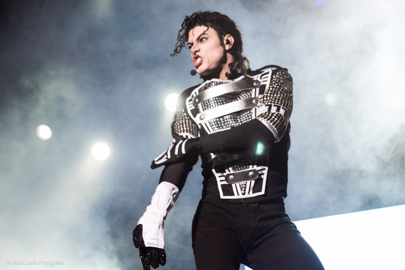 Rodrigo Teaser retorna a Porto Alegre em junho com tributo a Michael Jackson inspirado na icônica 'Dangerous World Tour'