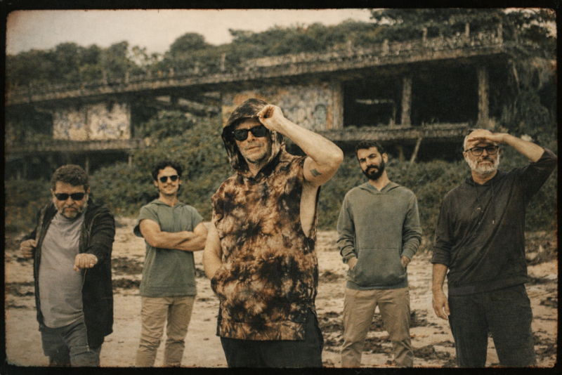 Mundo Livre S/A retorna ao Opinião nesta quinta-feira (12), com show que celebra a trajetória do manguebeat